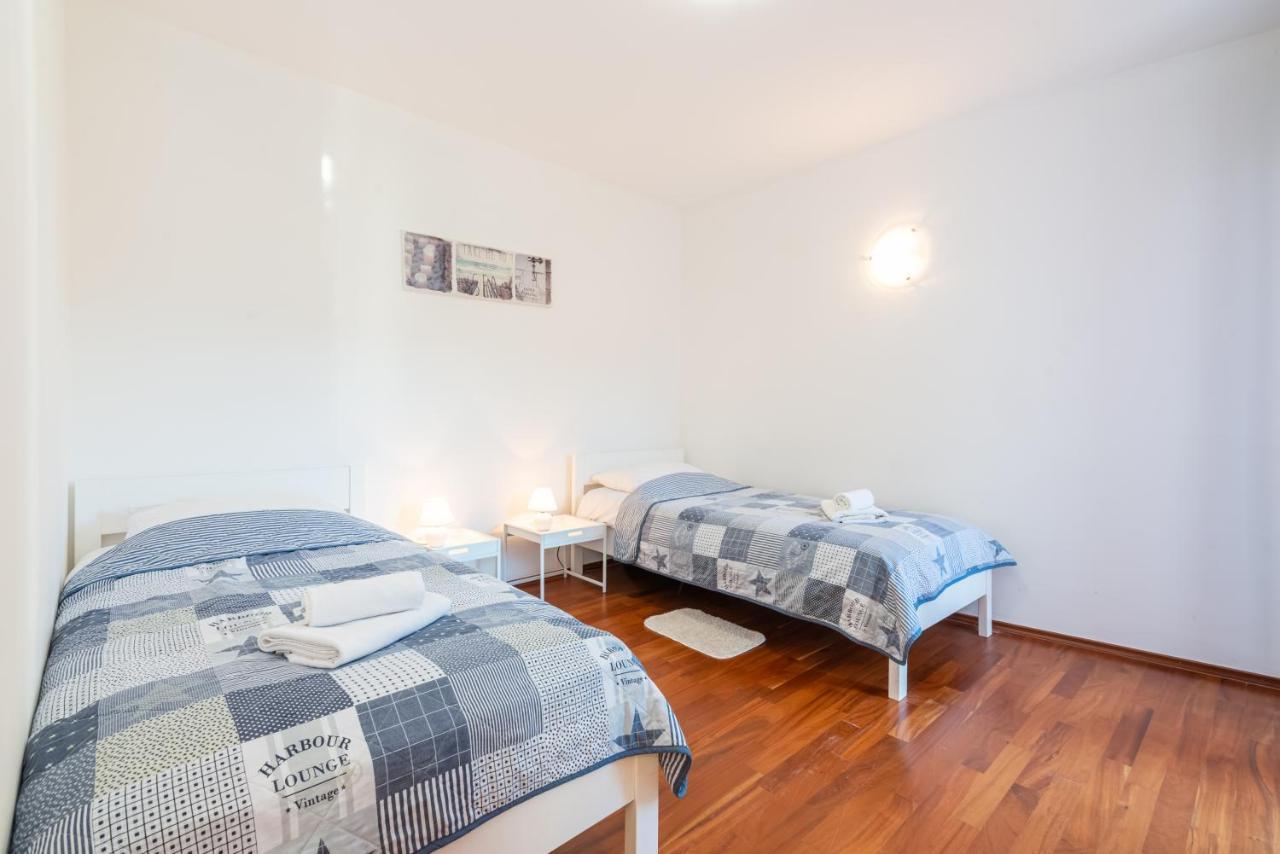 Apartment Mimoza 5, Baska, Krk Екстериор снимка