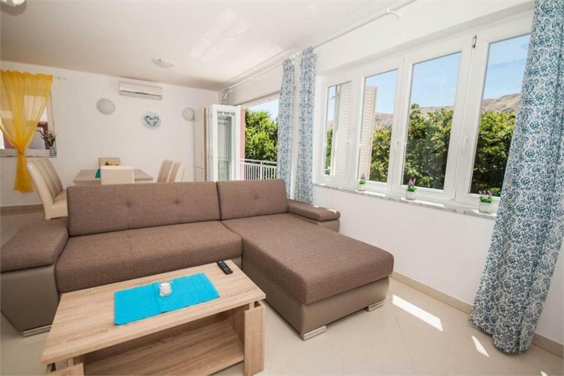 Apartment Mimoza 5, Baska, Krk Екстериор снимка