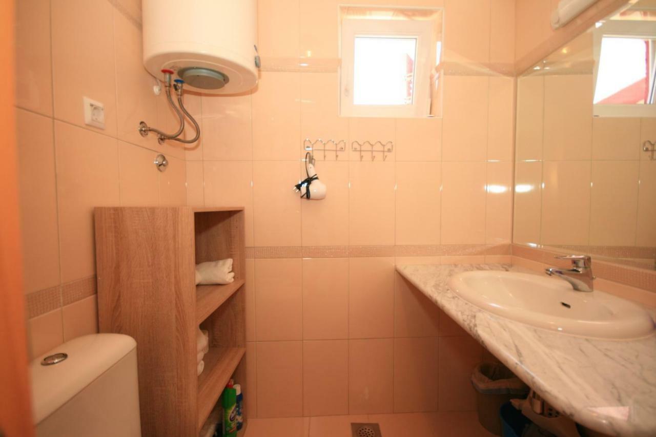 Apartment Mimoza 5, Baska, Krk Екстериор снимка